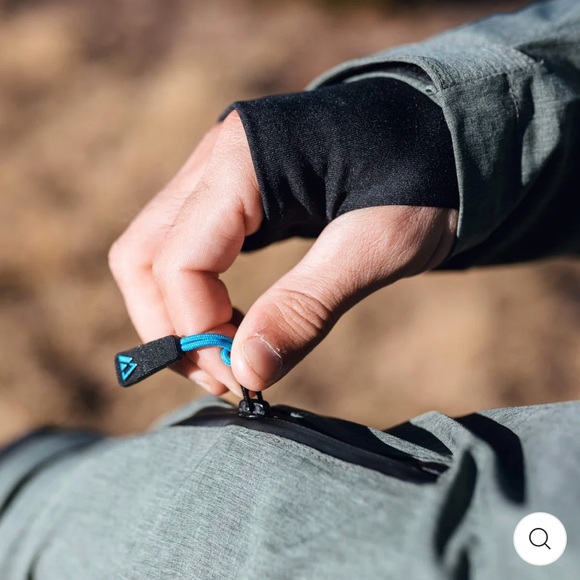 Men’s travel and outdoor Jacket - Picture 11 of 13